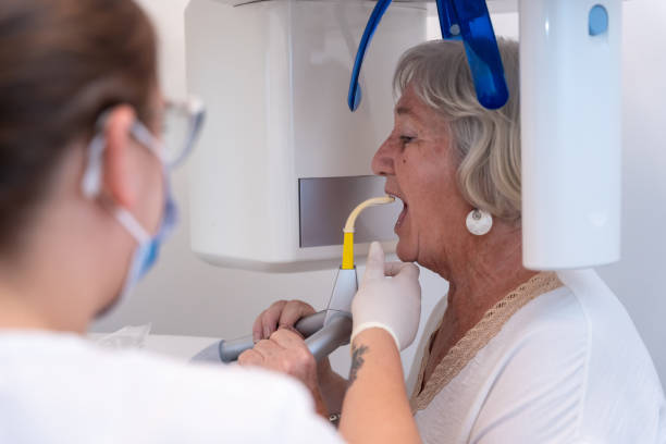 Best Emergency Tooth Extraction in Germantown, IL
